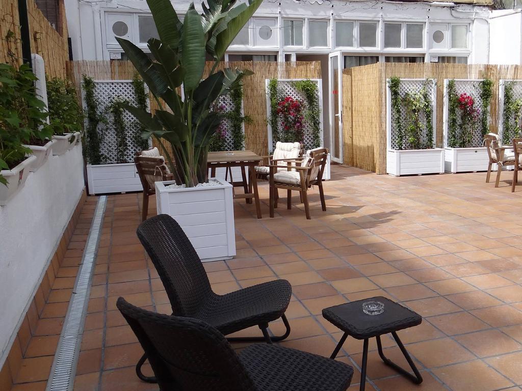 Hostal Balkonis Barcelona Buitenkant foto