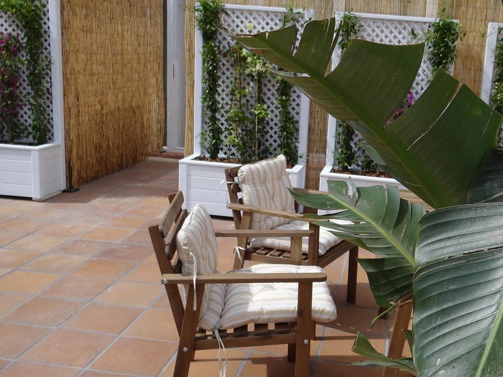 Hostal Balkonis Barcelona Buitenkant foto