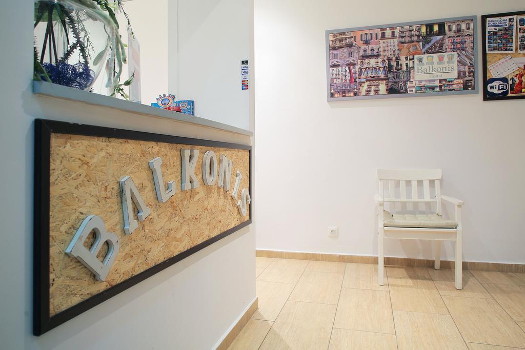 Hostal Balkonis Barcelona Buitenkant foto