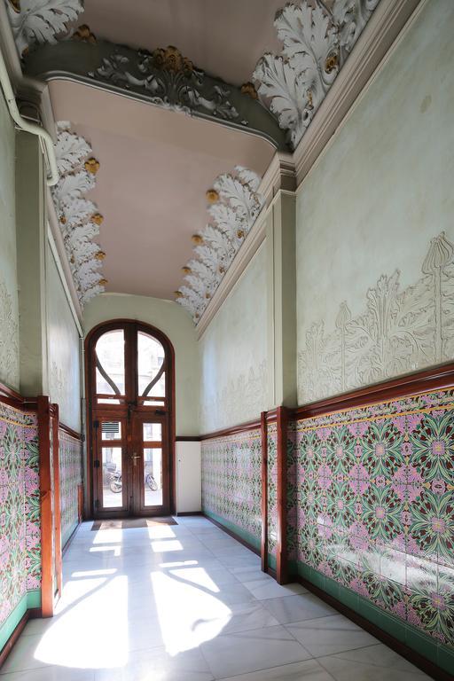Hostal Balkonis Barcelona Buitenkant foto