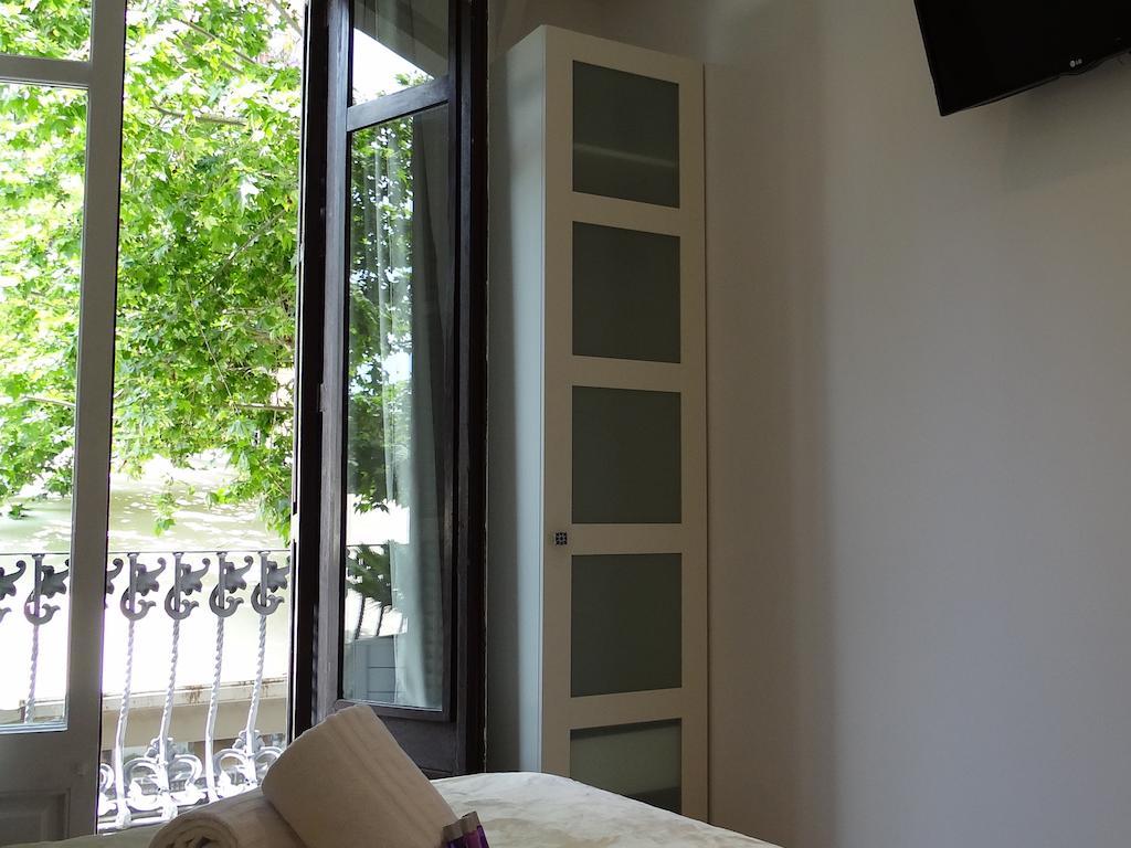 Hostal Balkonis Barcelona Kamer foto