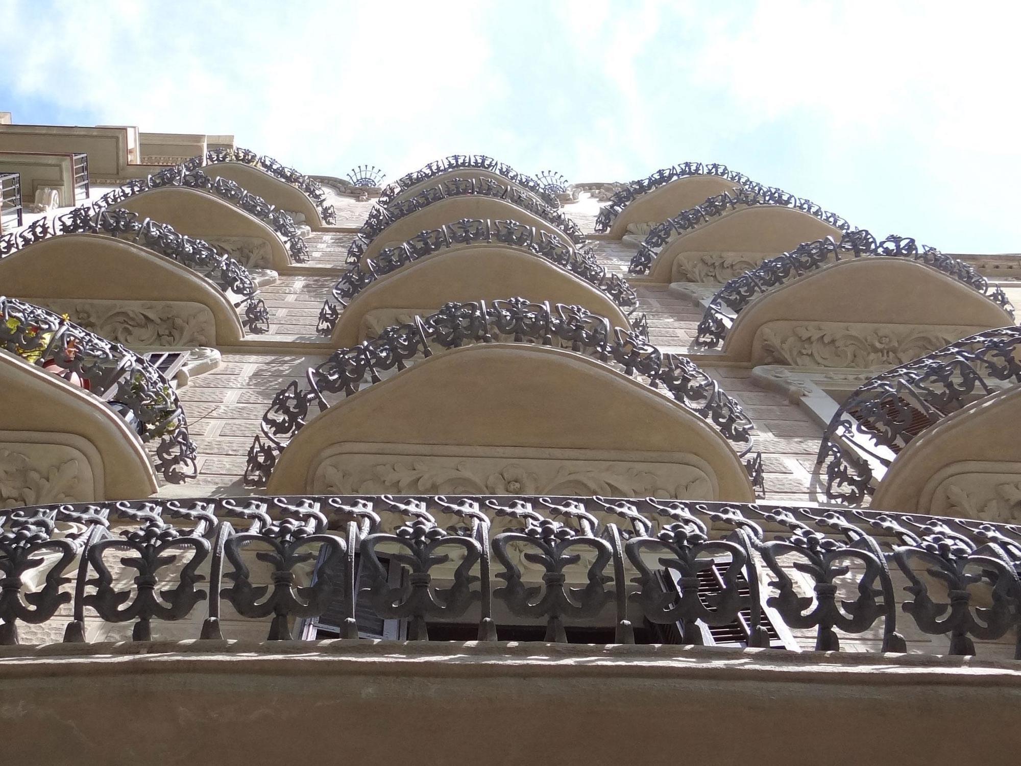 Hostal Balkonis Barcelona Buitenkant foto